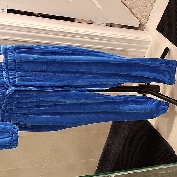 Warm up - Picture 2 of 5